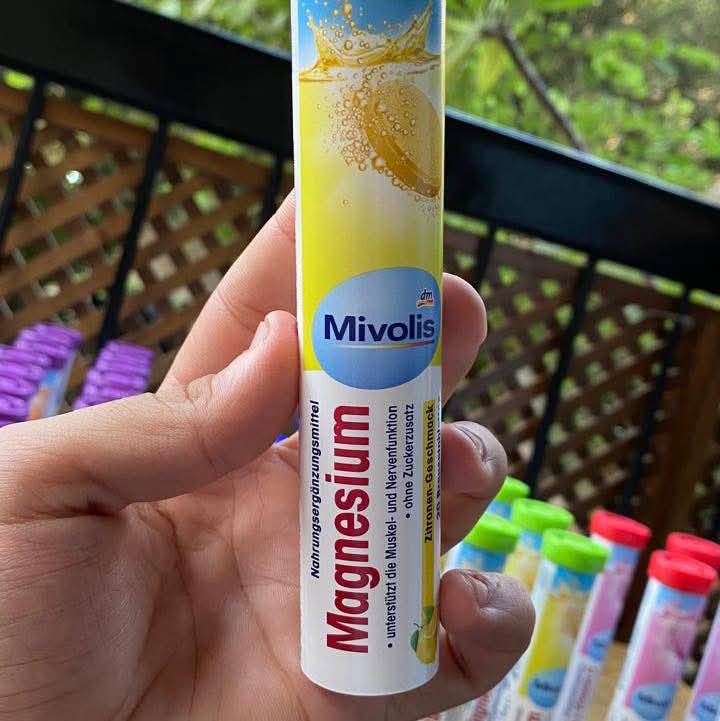 VITAMIN أقراص فوارة متعددة الفيتامينات، 20 حبة، 82 جرام بنكهة استوائية