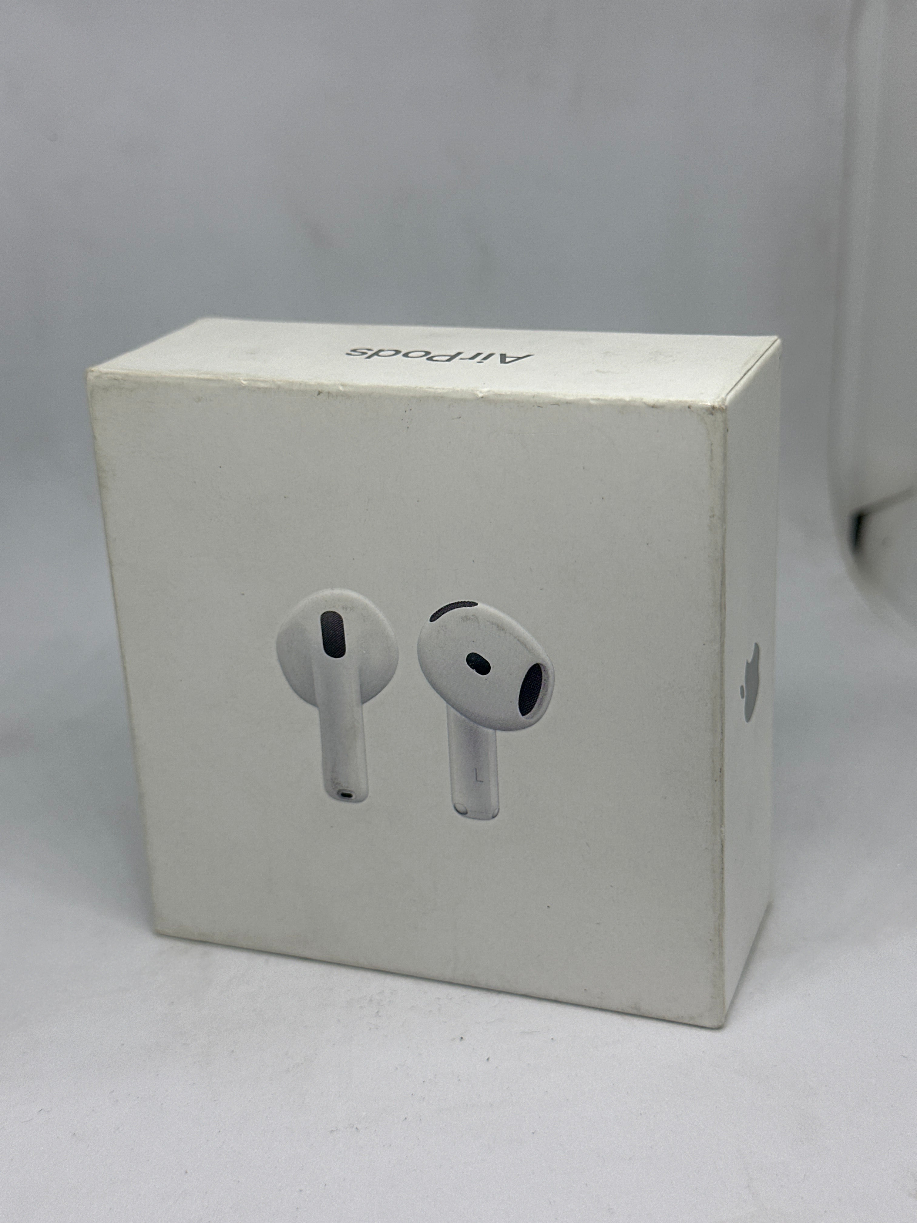 Apple AirPods 4