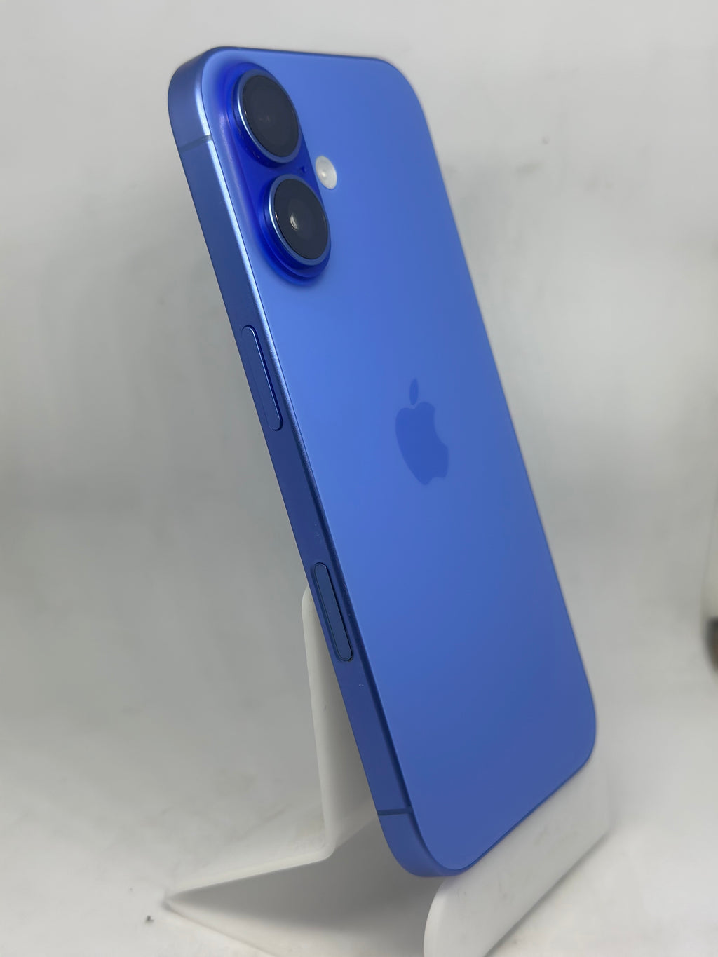 iPhone 16 Bleu