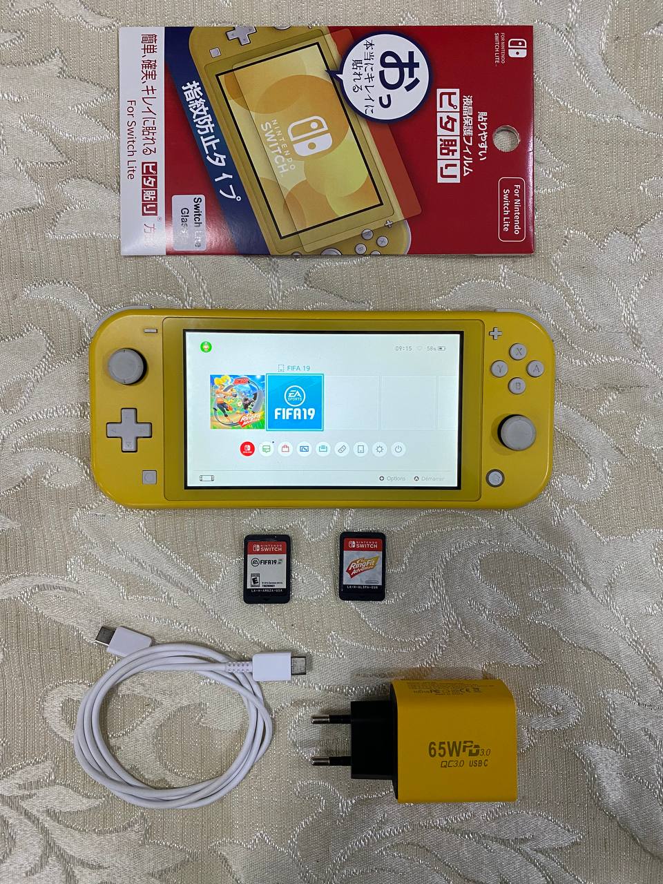 Nintendo Switch Lite ( Used )